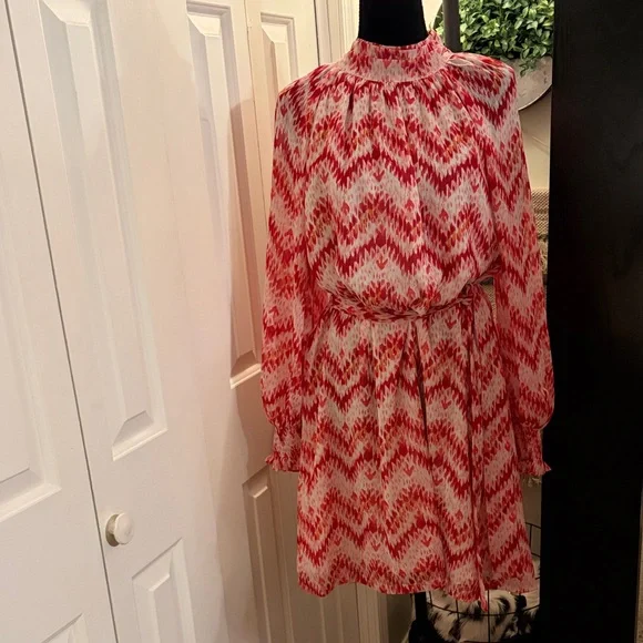 Jade Red and White Long Sleeve Dress - Picture 1 of 9